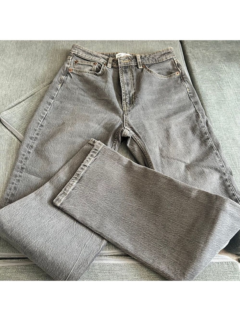 Zara Gray High Waist Straight Leg Jeans Size 6